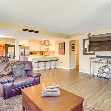 Newport Beach Vacation Rental Steps To Shore!